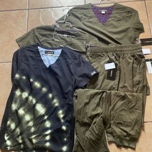 Koi Basics Scrubs Lot of 5